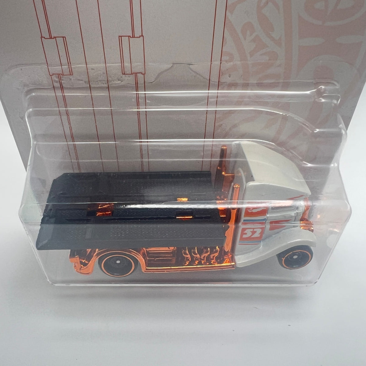 Hot Wheels Fast-Bed Hauler Pearl White 52nd Anniversary Pearl & Chrome 3/6