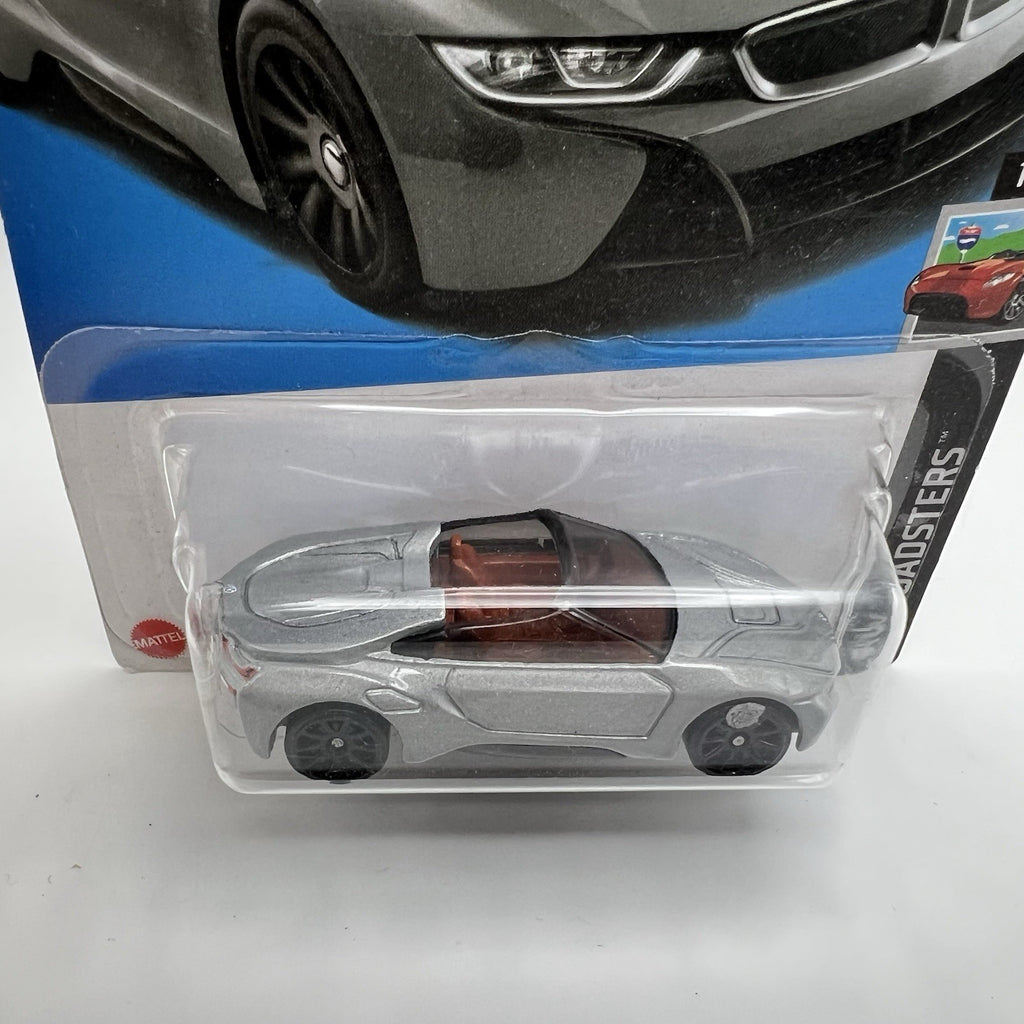 Hot Wheels BMW i8 Roadster 156/250 - Grey - 2023 Mainline A