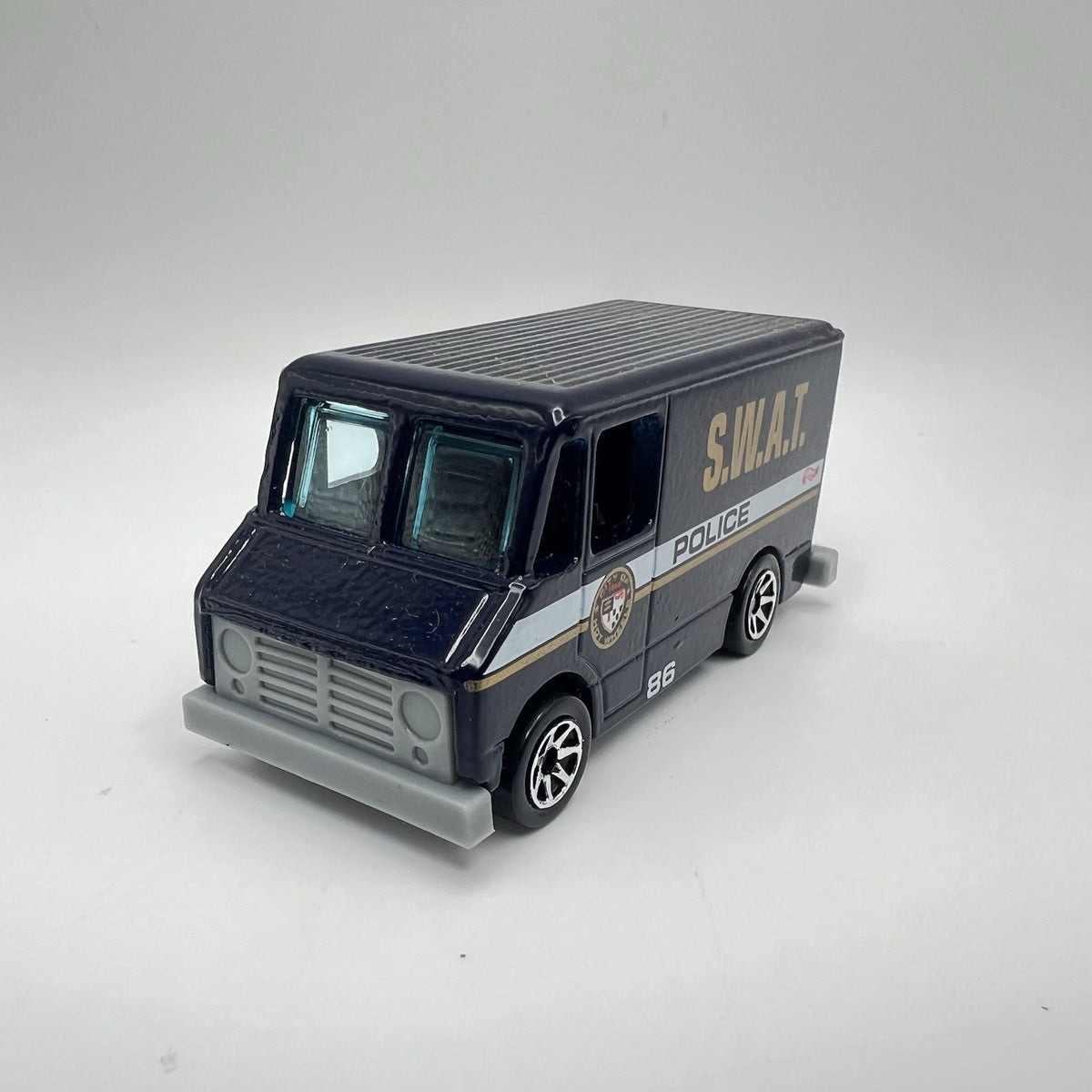 Vintage 1997 Hot Wheels Delivery Truck Dark Blue Police Force Mint