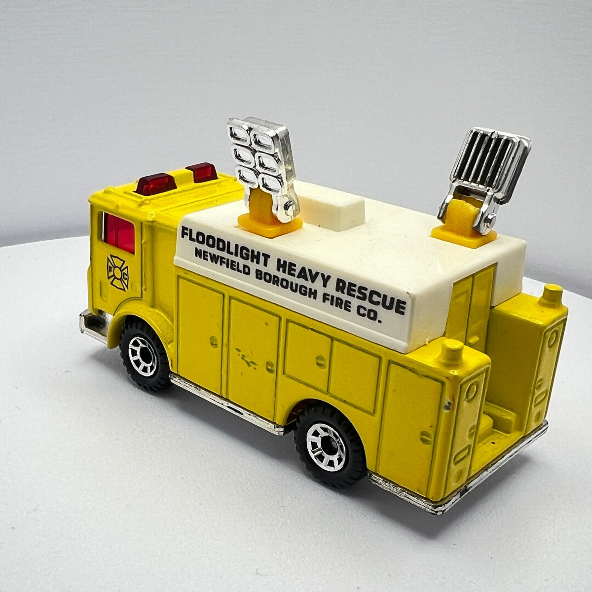 Matchbox Mack Auxiliary Power Truck Yellow Newfield Fire LOOSE