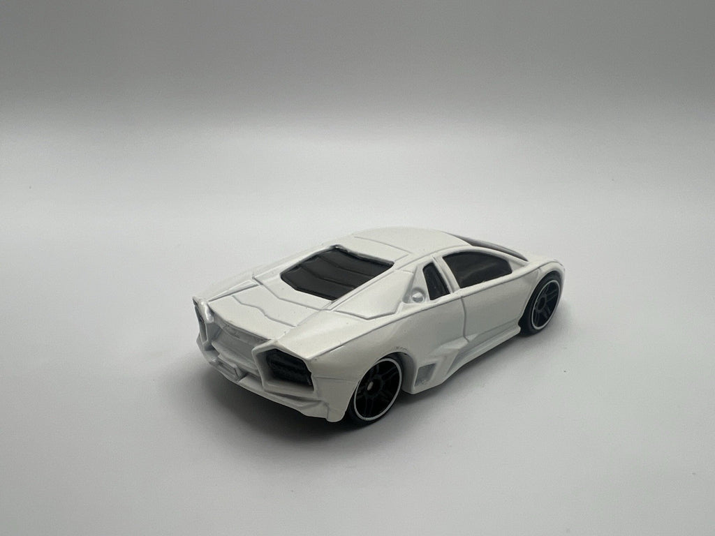 2007-2009 Lamborghini Reventon Collectible 1/64 Scale Diecast Model