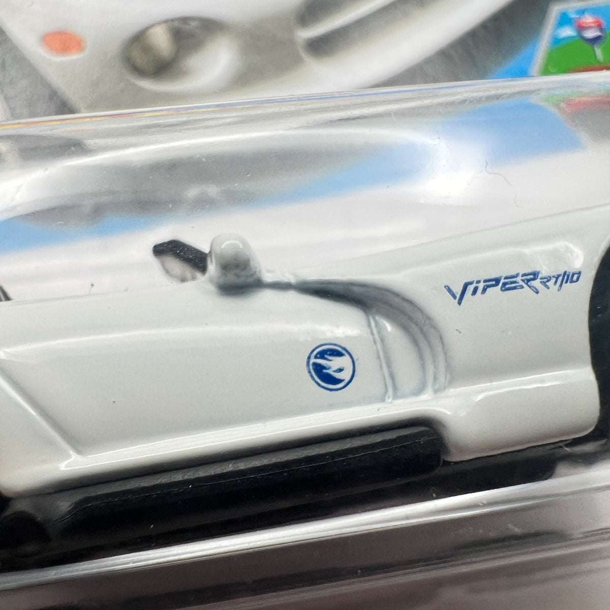Hot Wheels 92 Dodge Viper RT/10 29/250 Drop Tops Treasure Hunt White