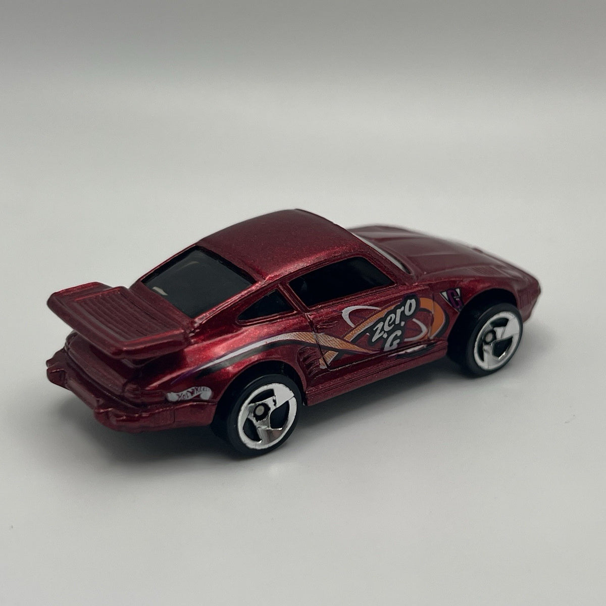 HOT WHEELS #856 - RED - PORSCHE 930 - ZERO G MAROON LOOSE