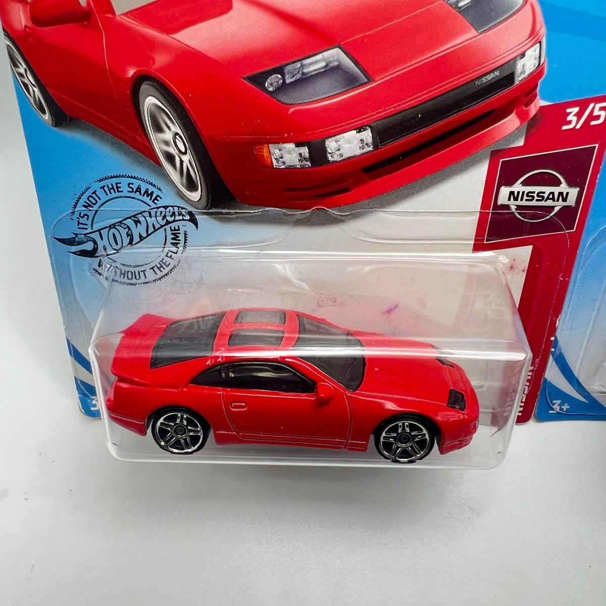 Hot Wheels Nissan 300ZX Twin Turbo Lot of 2 Red & White 110/250 Nissan 3/5