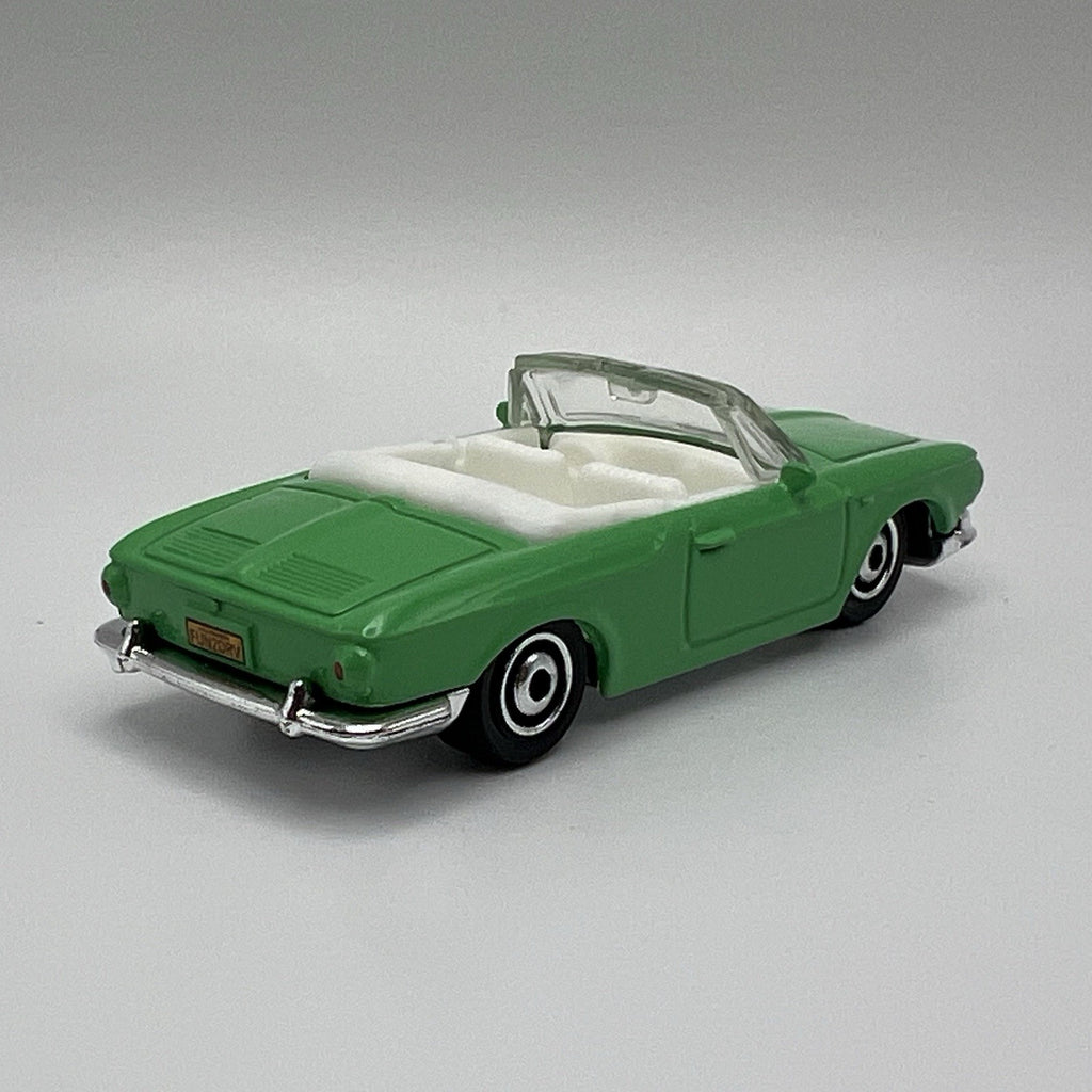 1966 66 Volkswagen Karmann Ghia Type 34 Collectible 1/64 Scale Diecast Model