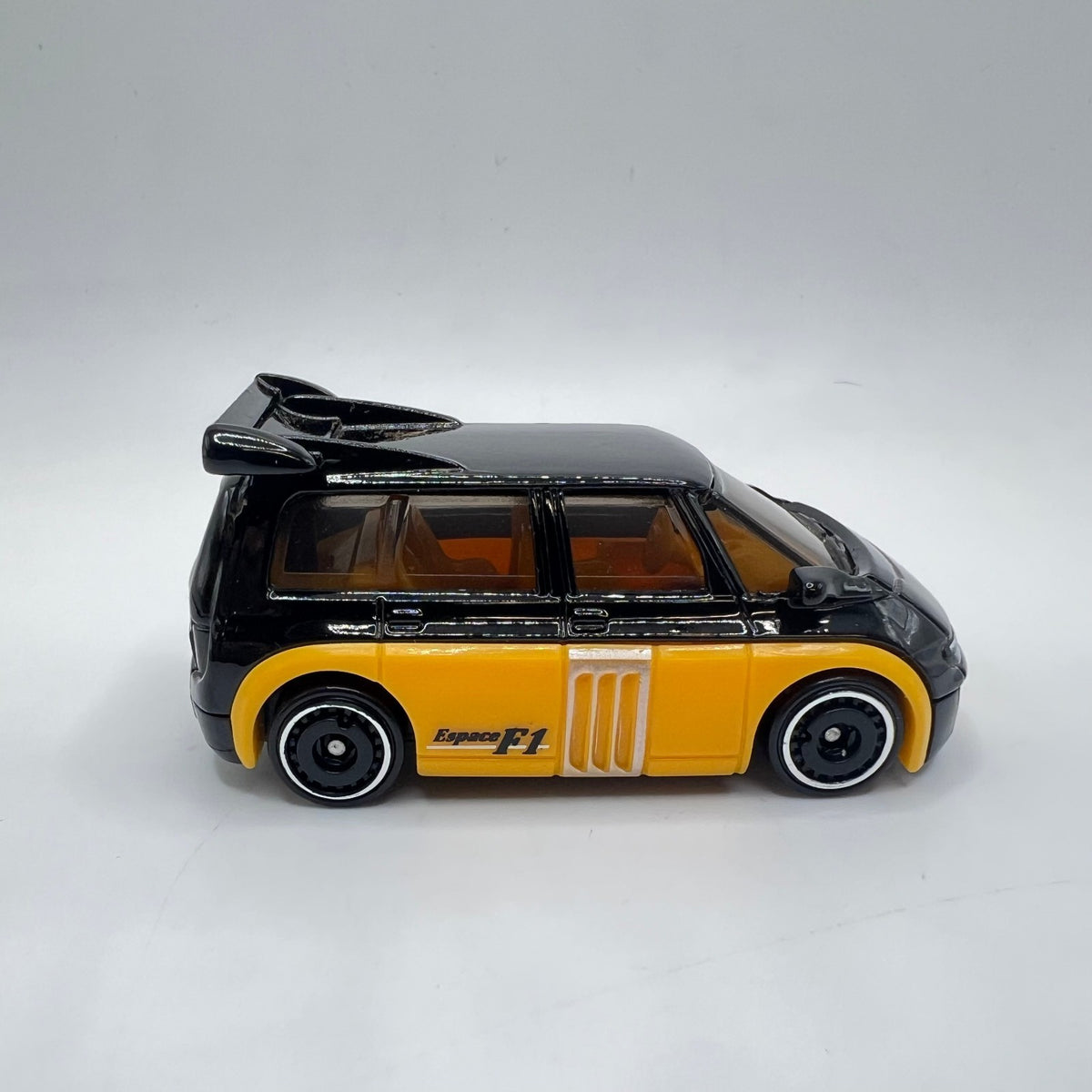 Hot Wheels Renault Espace F1 Black Yellow LOOSE 1/64