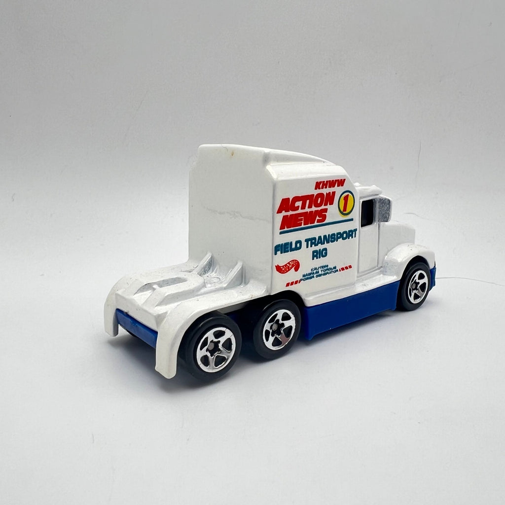 Hot Wheels Big Rig White KHWW Action News Field Transport LOOSE 1/64