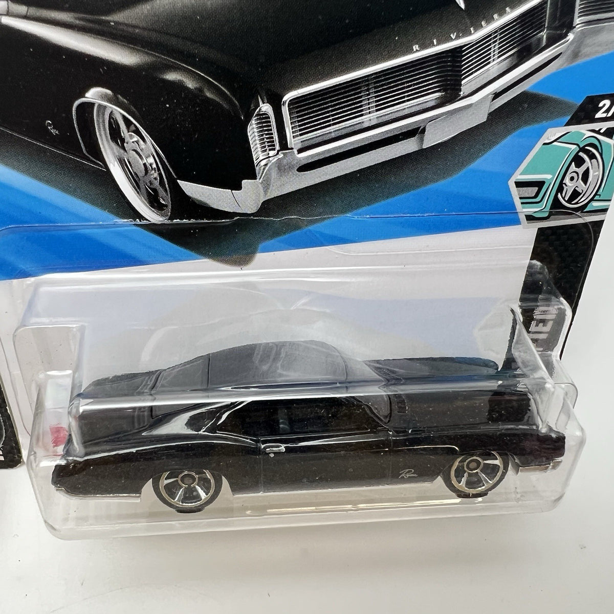 '66 BUICK RIVIERA SERIES GLOSS BLACK, & TEAL 2025 Hot Wheels #50 2pcs