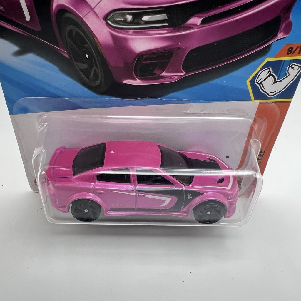 2025 Hot Wheels 20 Dodge Charger HELLCAT PINK 240/250 Muscle Mania 9/10