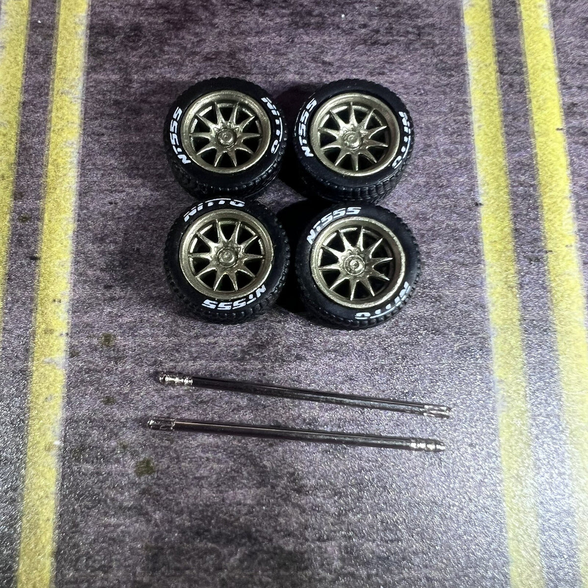 1/64 Scale Gold Volks Racing CE28 With Rubber Tires Hot Wheels Matchbox Tomica