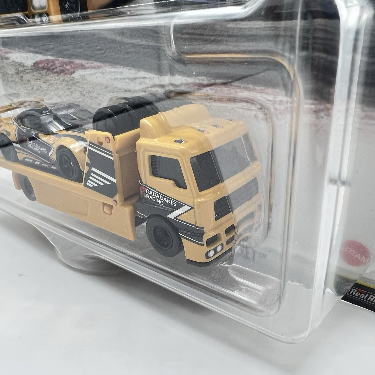 Hot Wheels Premium 2025 Team Transport '20 Toyota GR Supra Fleet Street #86 🔥