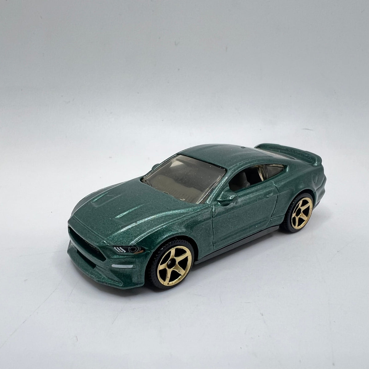 Matchbox 2019 Ford Mustang Coupe Dark Green Gold Wheels LOOSE 1/64