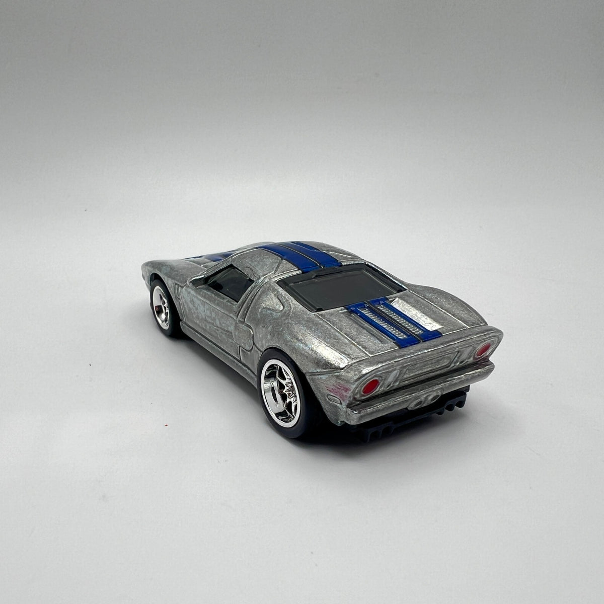 Custom Matchbox 2005 Ford GT Bare Metal Blue Stripes Real Riders LOOSE 1/64