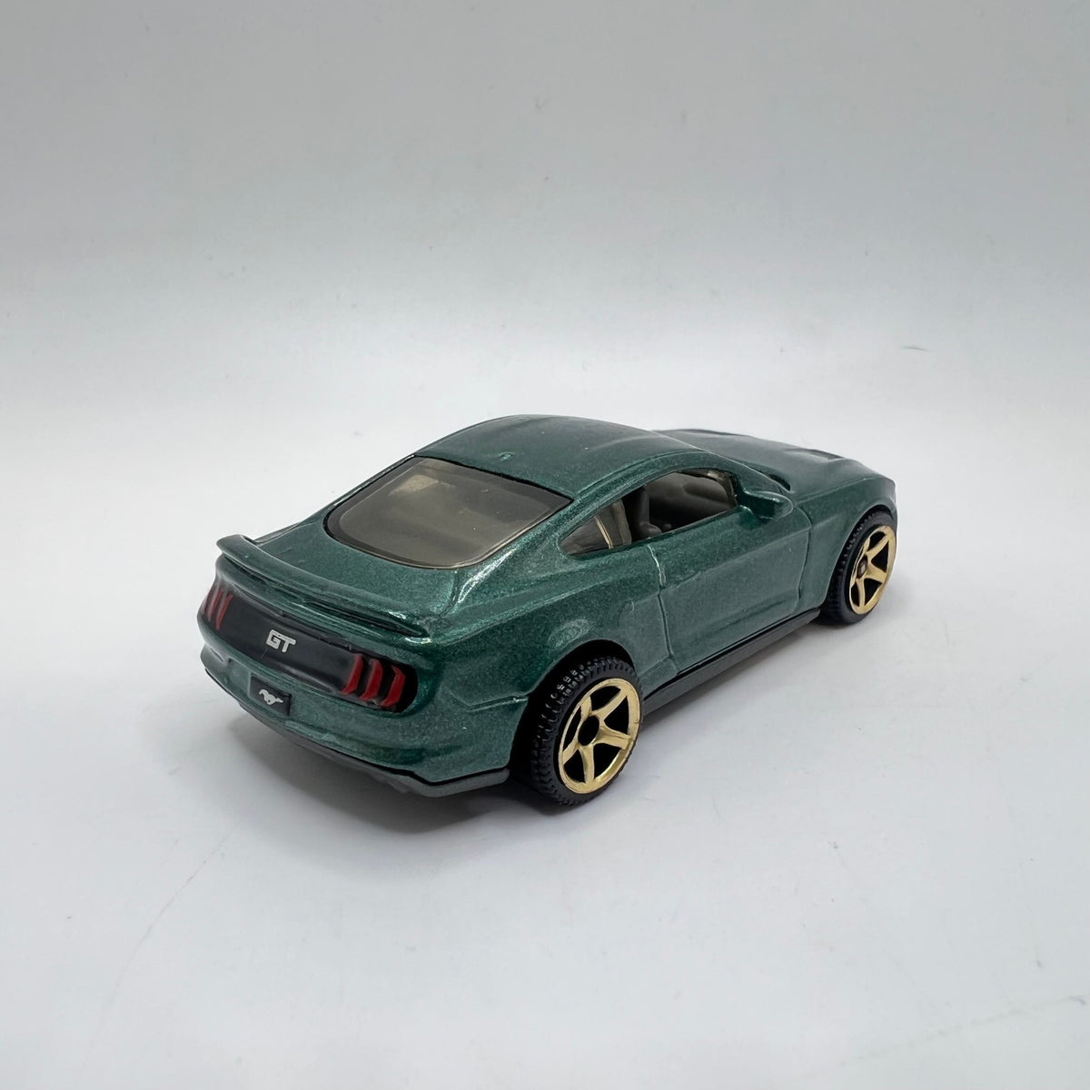 Matchbox 2019 Ford Mustang Coupe Dark Green Gold Wheels LOOSE 1/64