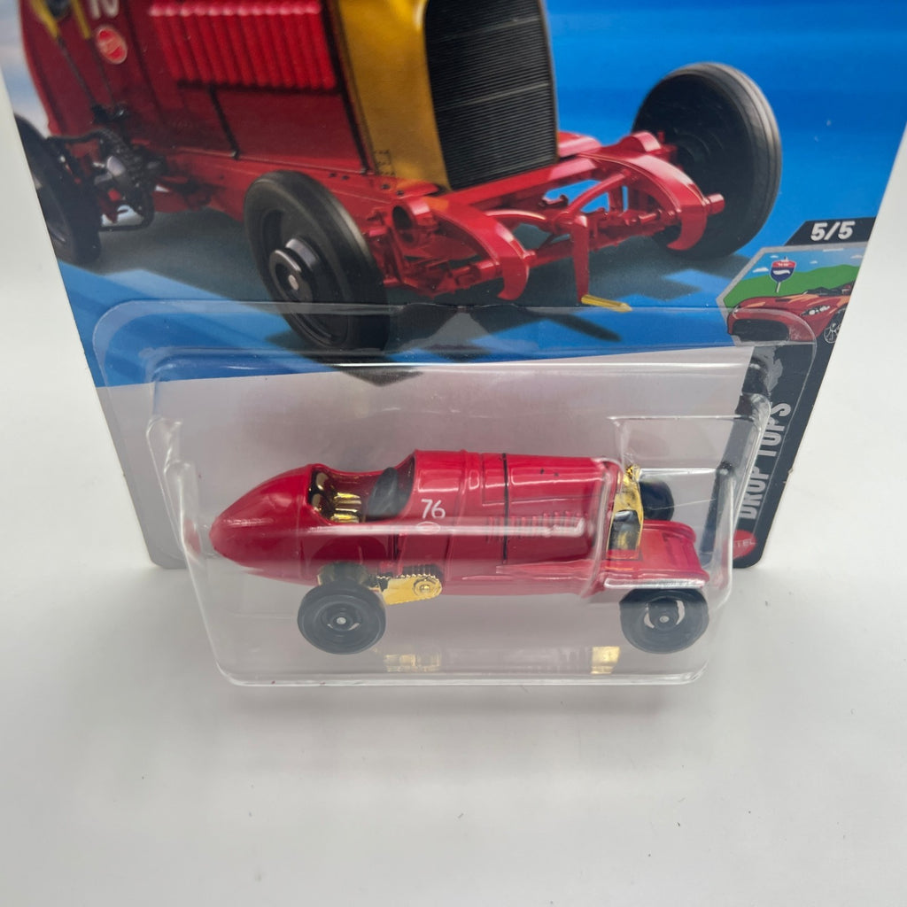 Hot Wheels 2026 Fiat Beast Of Turin Red 5/5 Drop Tops 131/250