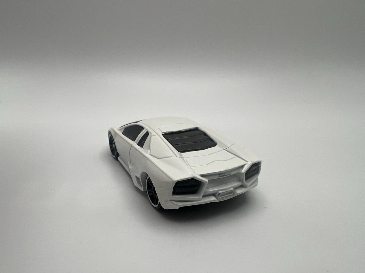 2007-2009 Lamborghini Reventon Collectible 1/64 Scale Diecast Model