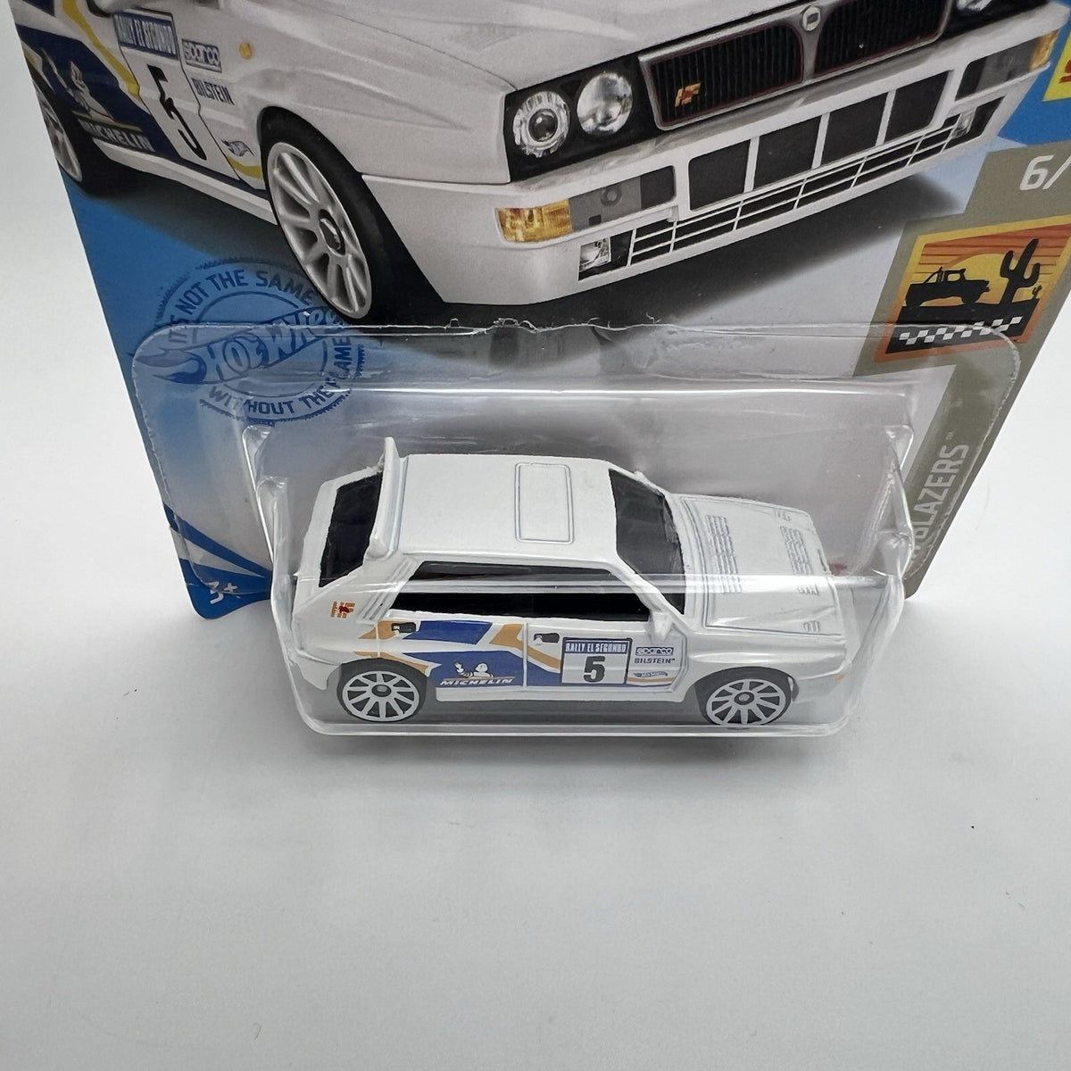 2021 Hot Wheels Baja Blazers Lancia Delta Integrale Rally Car - White 6/10