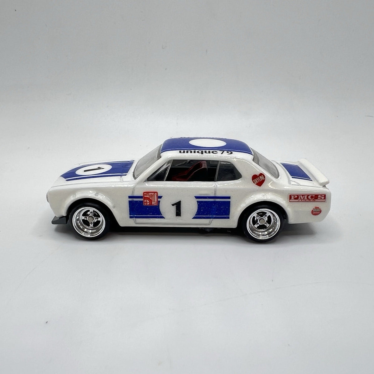 Hot Wheels Nissan Skyline H/T 2000 GT-X. Modified Custom