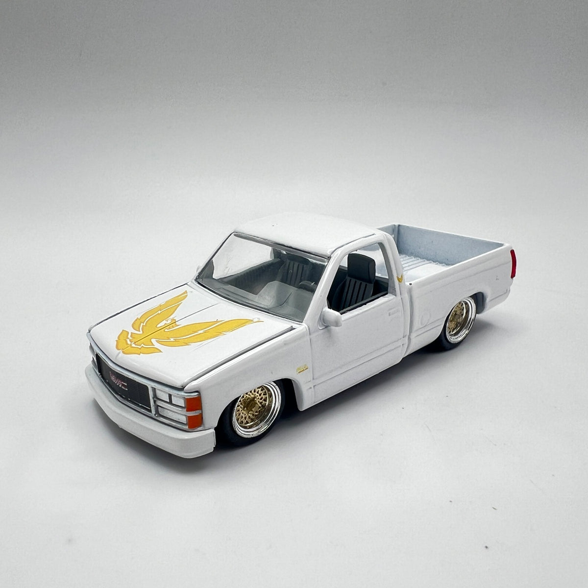 White GMC Sierra Pickup Gold Graphics Lowered Opening Hood LOOSE 1/64