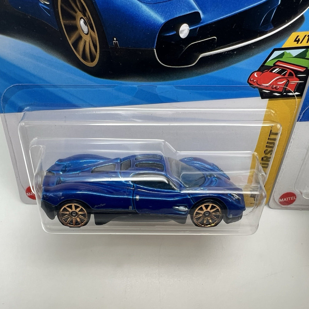 COMBO  Hot Wheels 2025 Pagani Utopia (WHITE - Exotics) (Blue - Peak Pursuit)