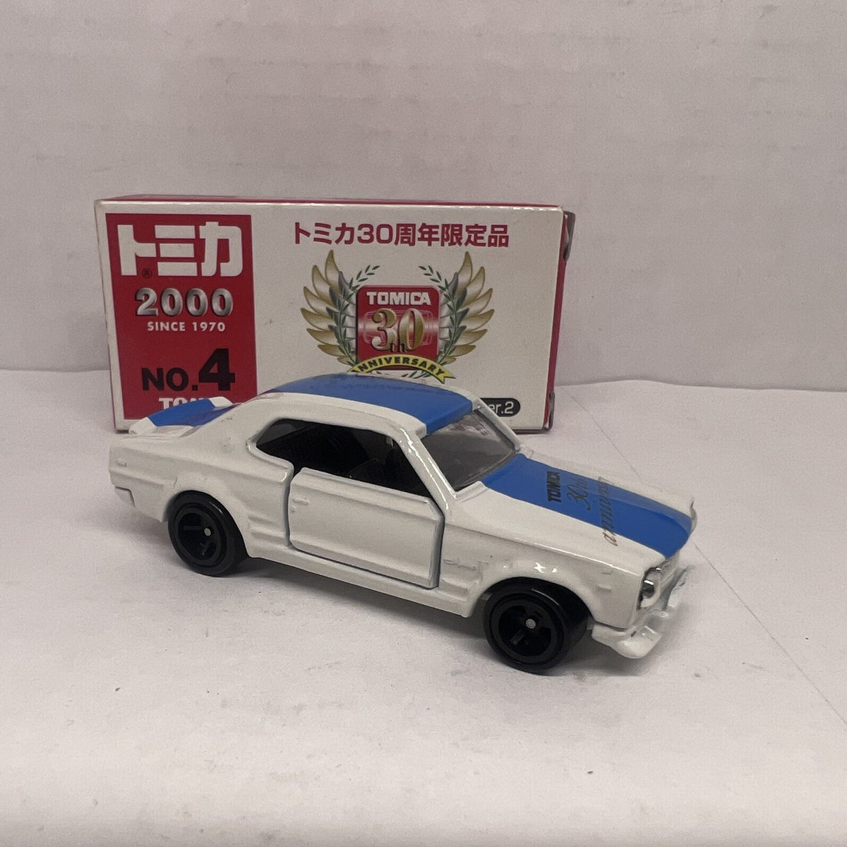 TOMY Tomica Nissan skyline h/t 2000GT-R 30th Anniversary Model no. 4