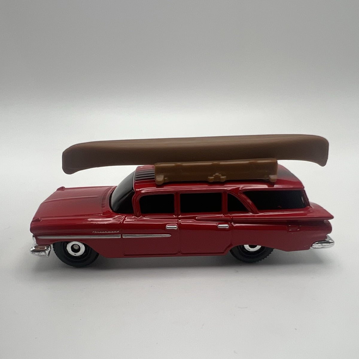 1959 59 Chevy Wagon Collectible 1/64 Scale Diecast Diorama Model