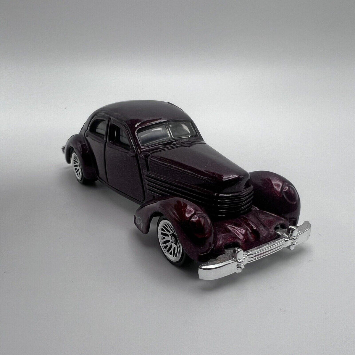 Hot Wheels 36 Cord Dark Red 1999 First Editions 1/26 Mint Loose Condition!