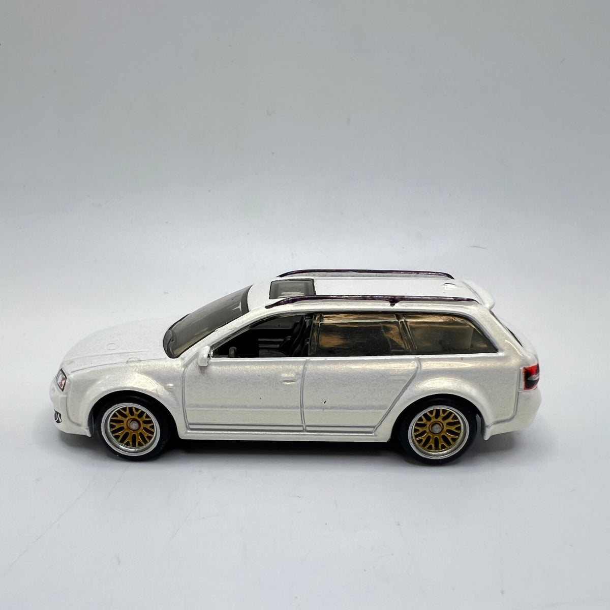 Matchbox 2004 Audi RS 6 Avant Pearl White Custom Real Riders LOOSE 1/64