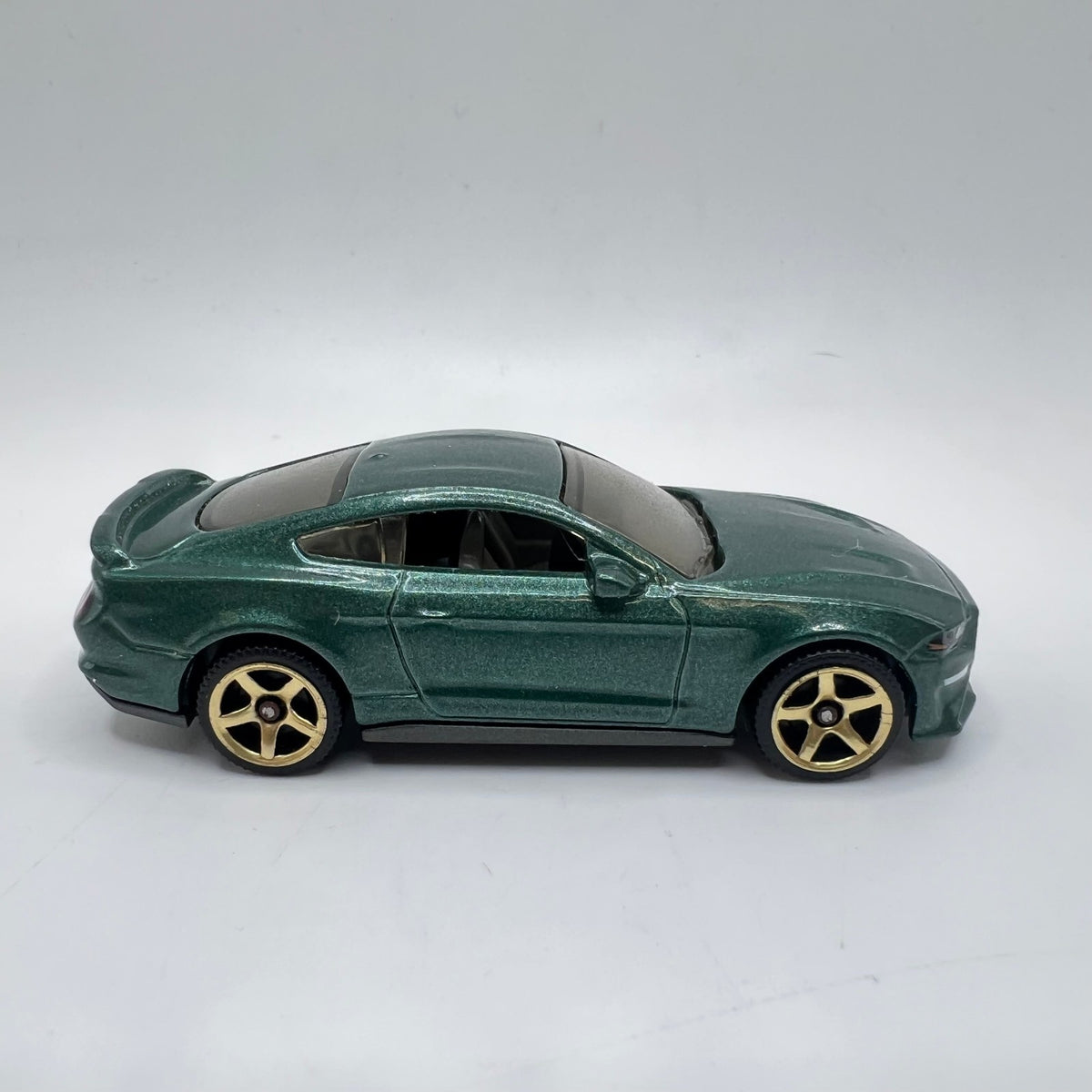 Matchbox 2019 Ford Mustang Coupe Dark Green Gold Wheels LOOSE 1/64