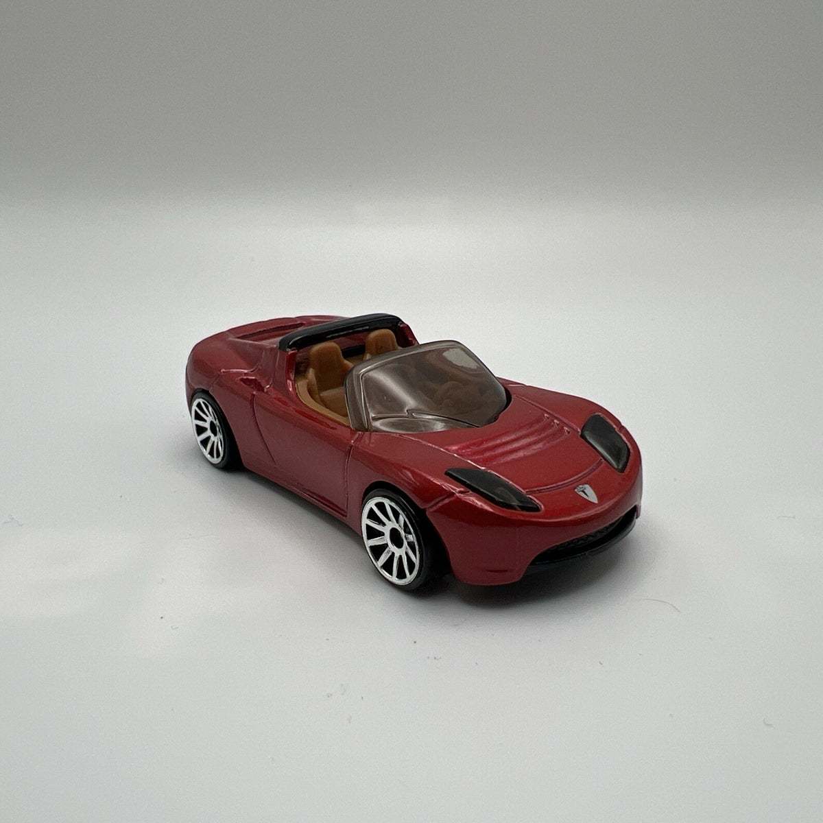 HOT WHEELS 2008 TESLA ROADSTER, 2008 NEW MODELS,RED,LOOSE NICE
