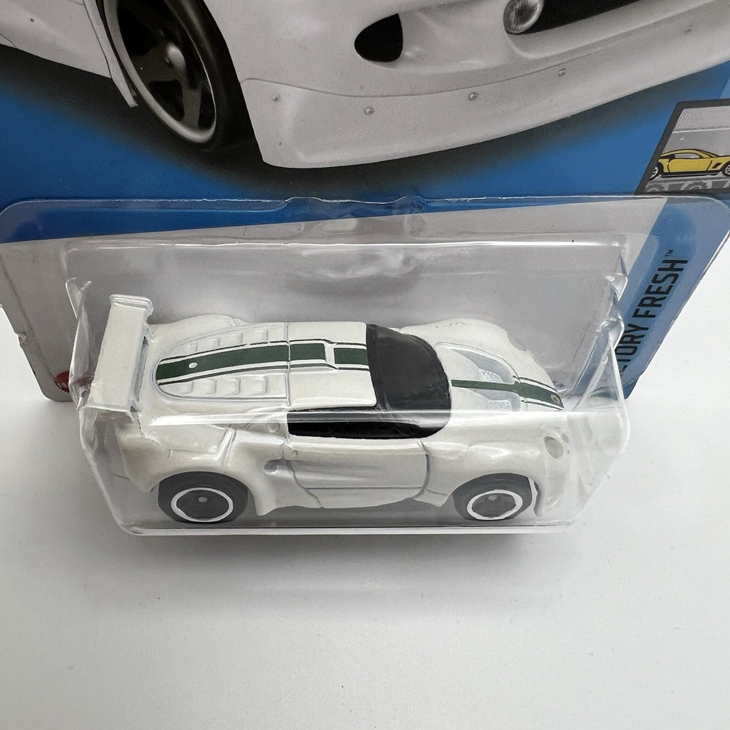 2022 Hot Wheels #136 Factory Fresh 6/10 LOTUS SPORT ELISE White w/Black 5 Spokes