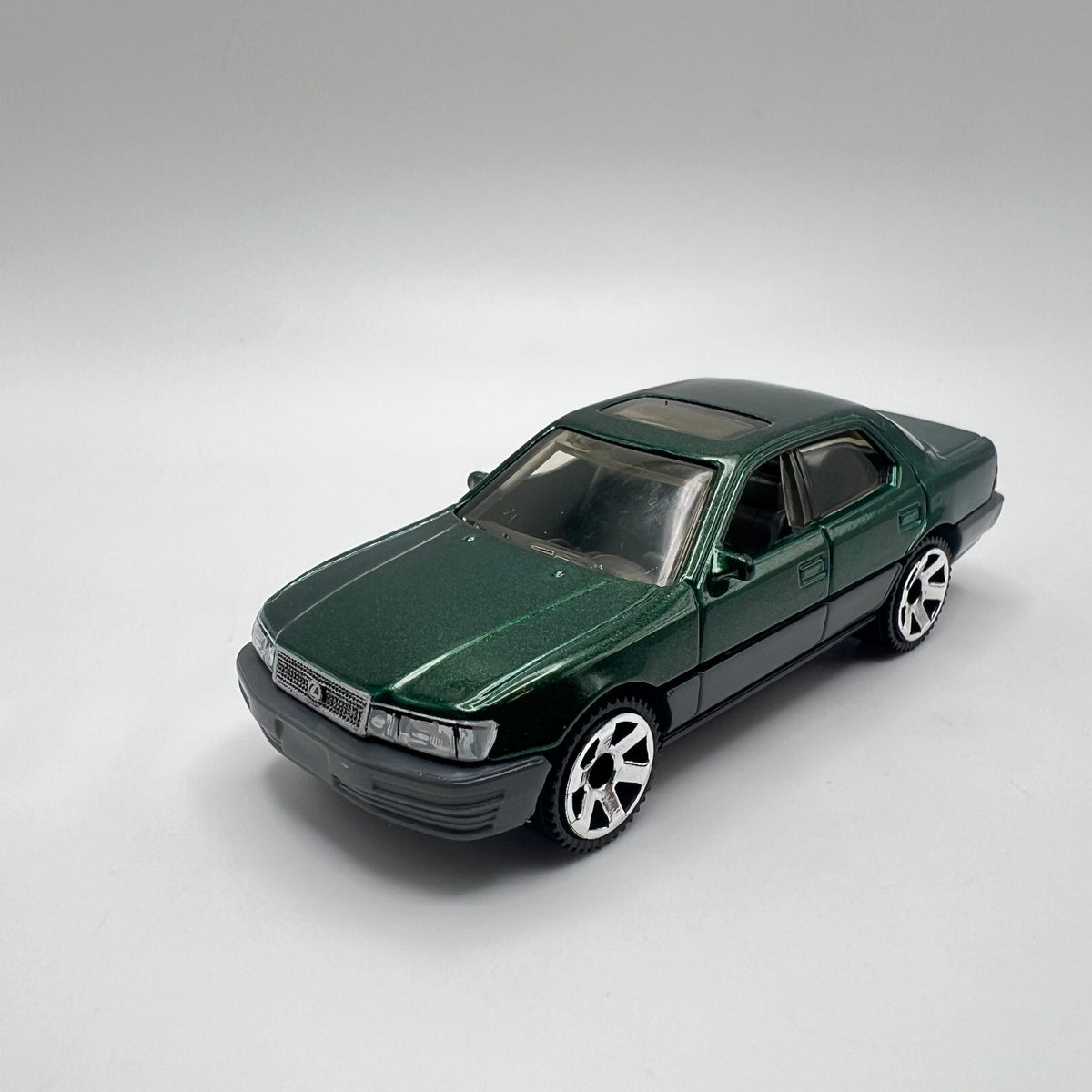 Matchbox 1994 Lexus LS 400 Dark Green LOOSE 1/64