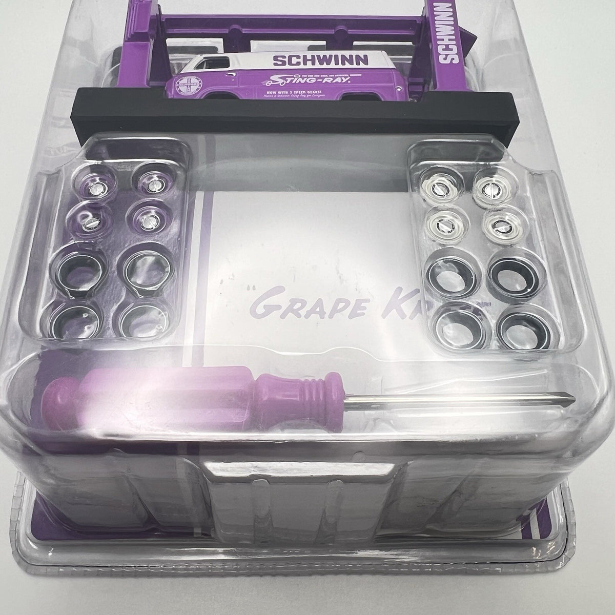 Schwinn Grape Krate M2 1965 Ford Econoline Delivery Van 1/64 Model-Kit NEW!!!