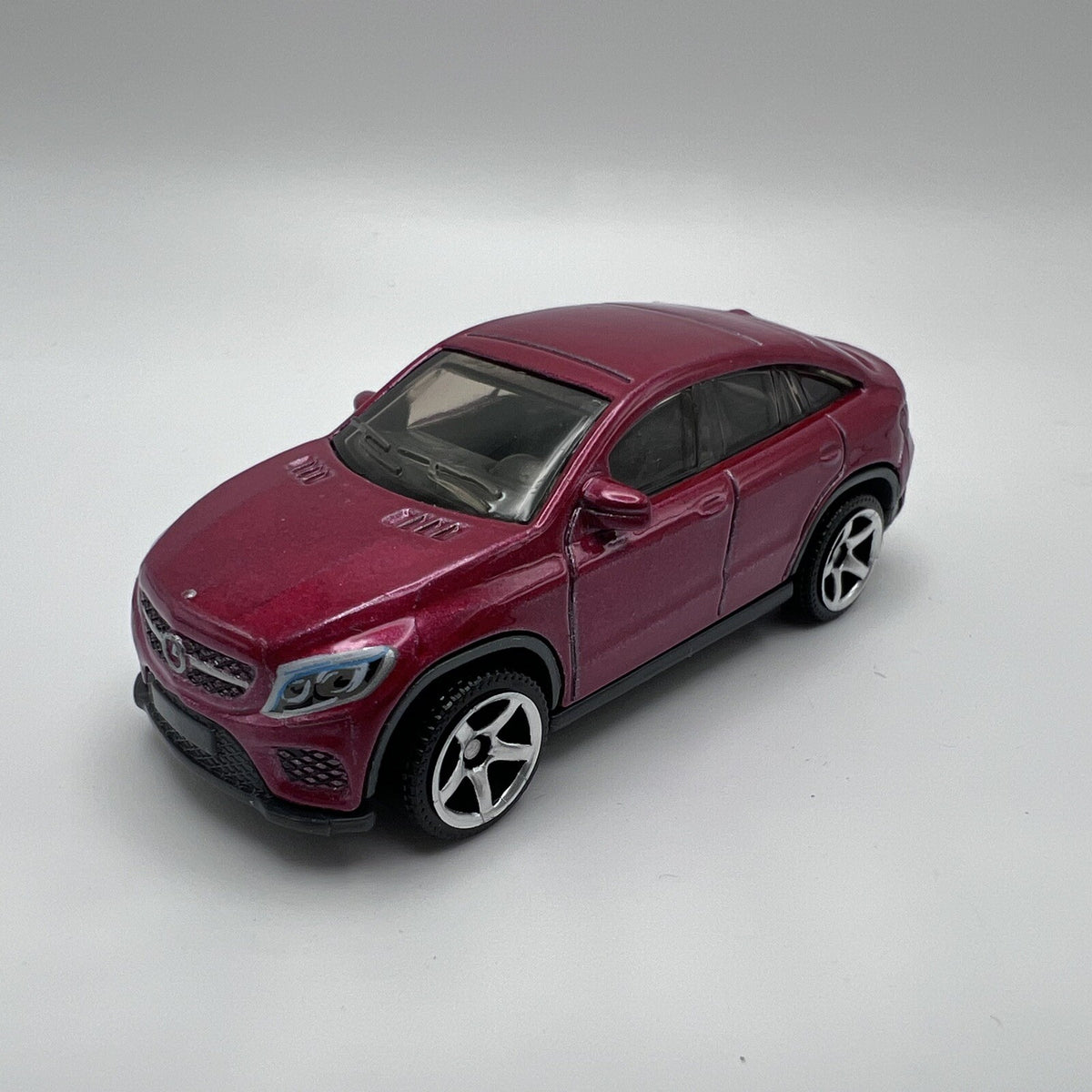 2019 Matchbox #10 Mercedes-Benz GLE Coupe DESIGNO CARDINAL RED METALLIC | MINT