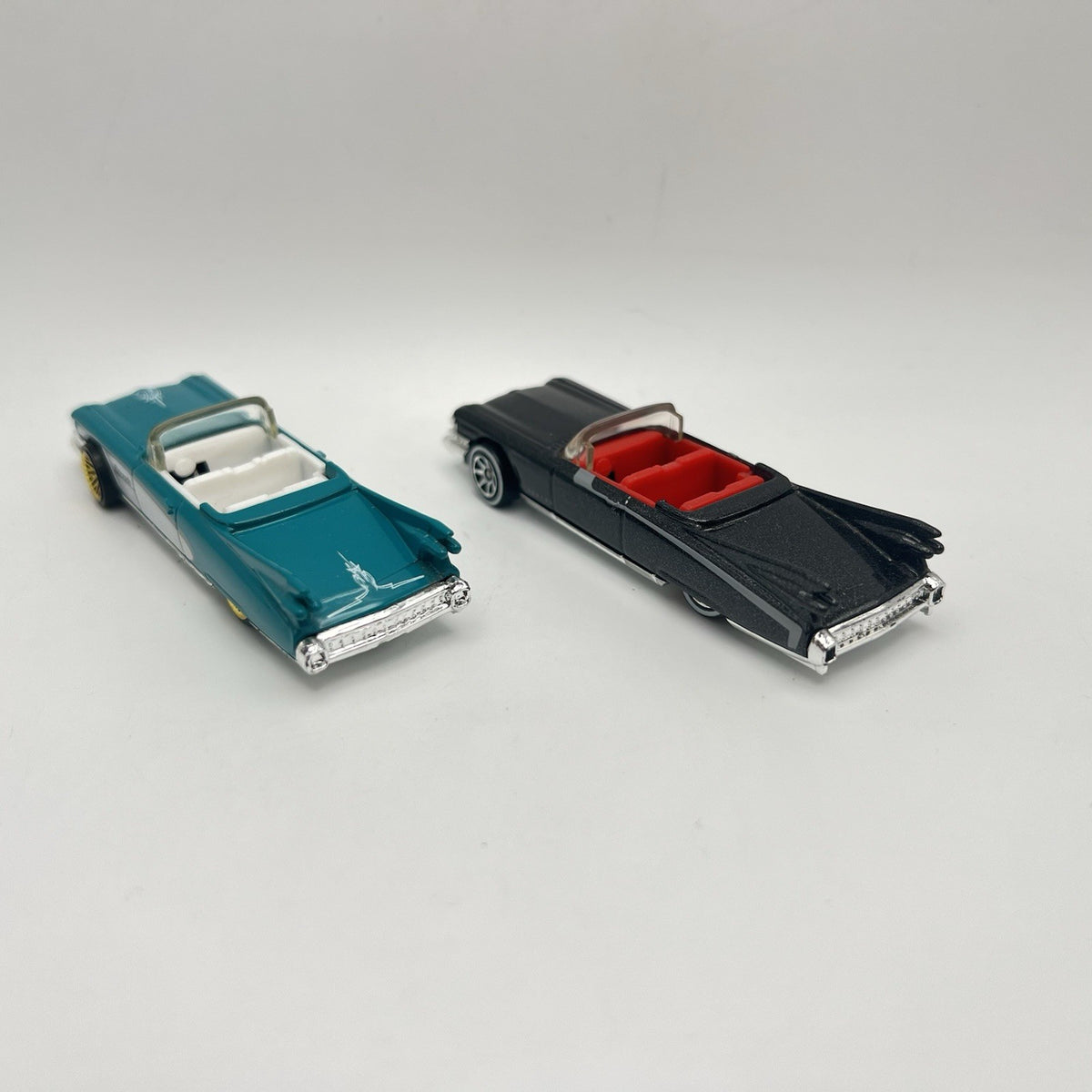 Hot Wheels '59 Cadillac Eldorado Convertible  Lot Of 2 Turquoise & White - Black