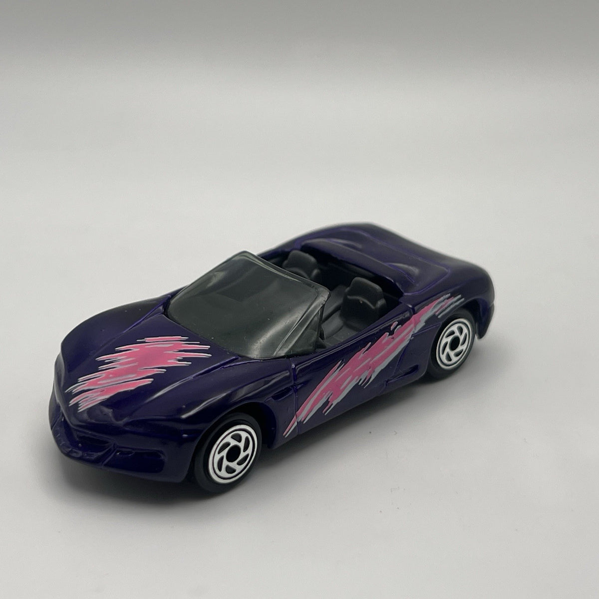 Matchbox Mid 1990s Release MB 38 Corvette Sting Ray III Purple Loose