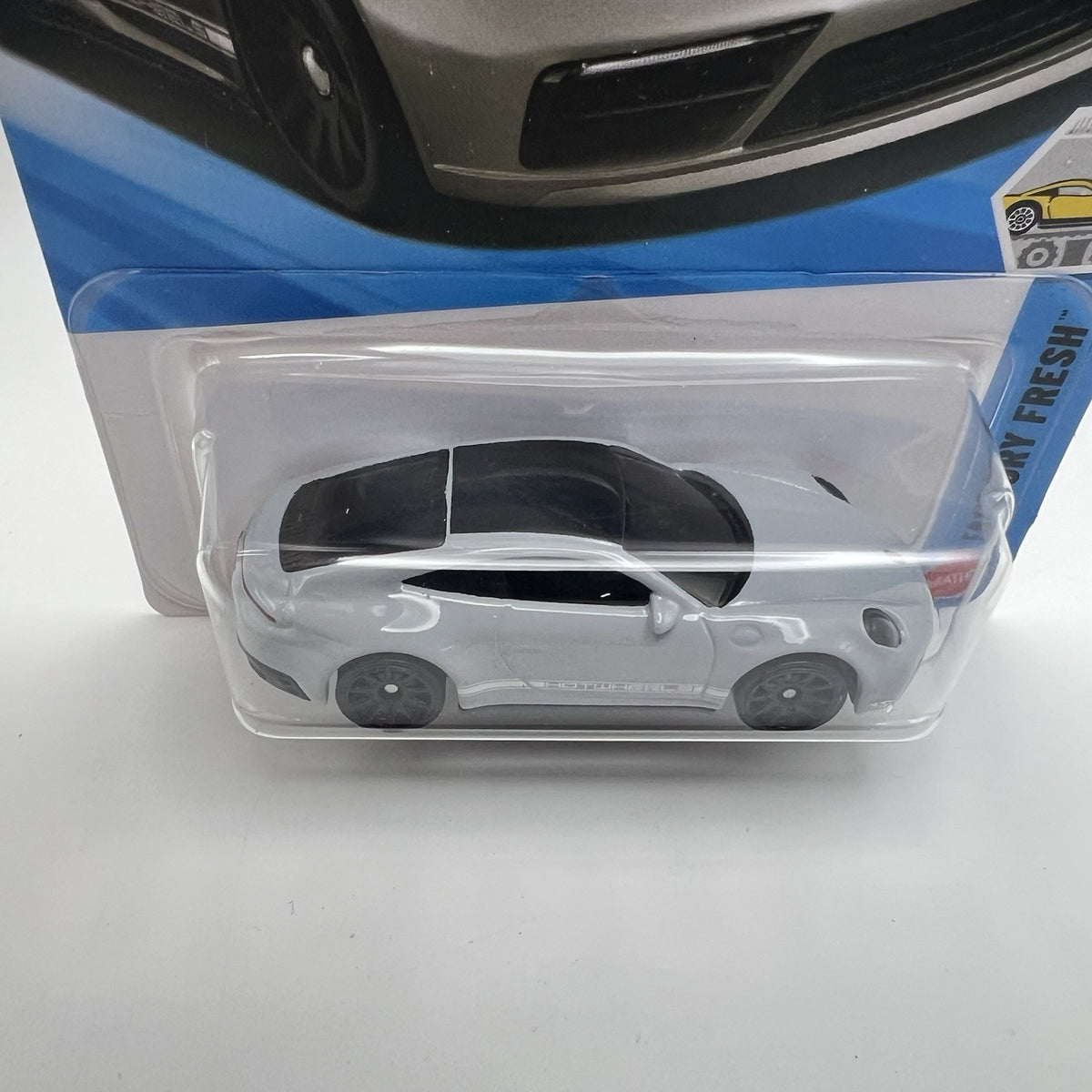 1:64 HOT WHEELS NEW FOR 2026 FACTORY FRESH GRAY PORSCHE 911 CARRERA T