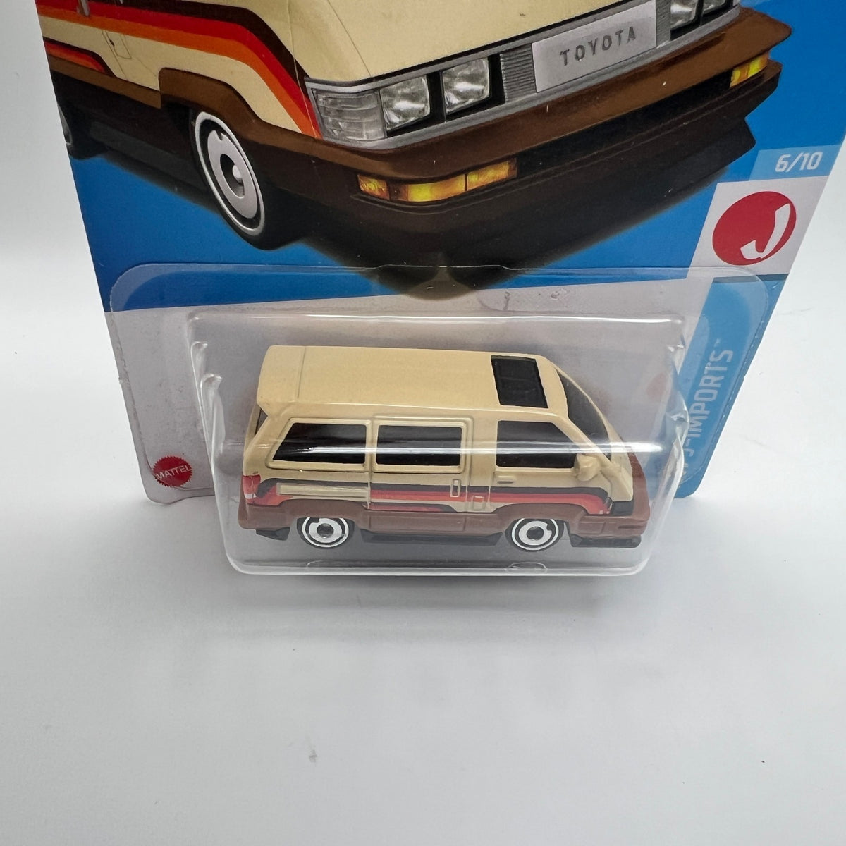 Hot Wheels 1986 Toyota Van Cream Brown HW J-Imports 6/10 95/250 2021