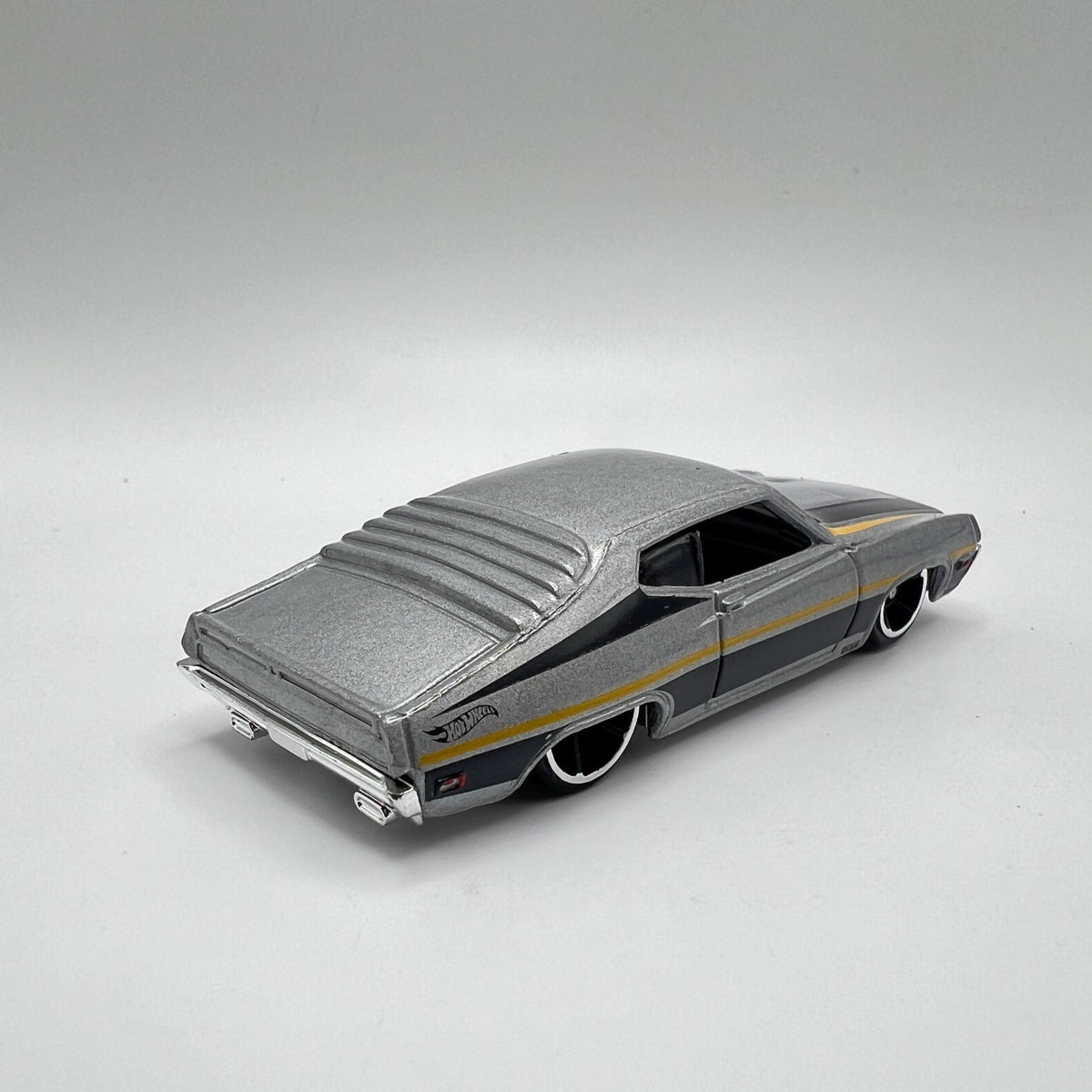 Hot Wheels '70 Ford Torino Gray Black LOOSE 1/64