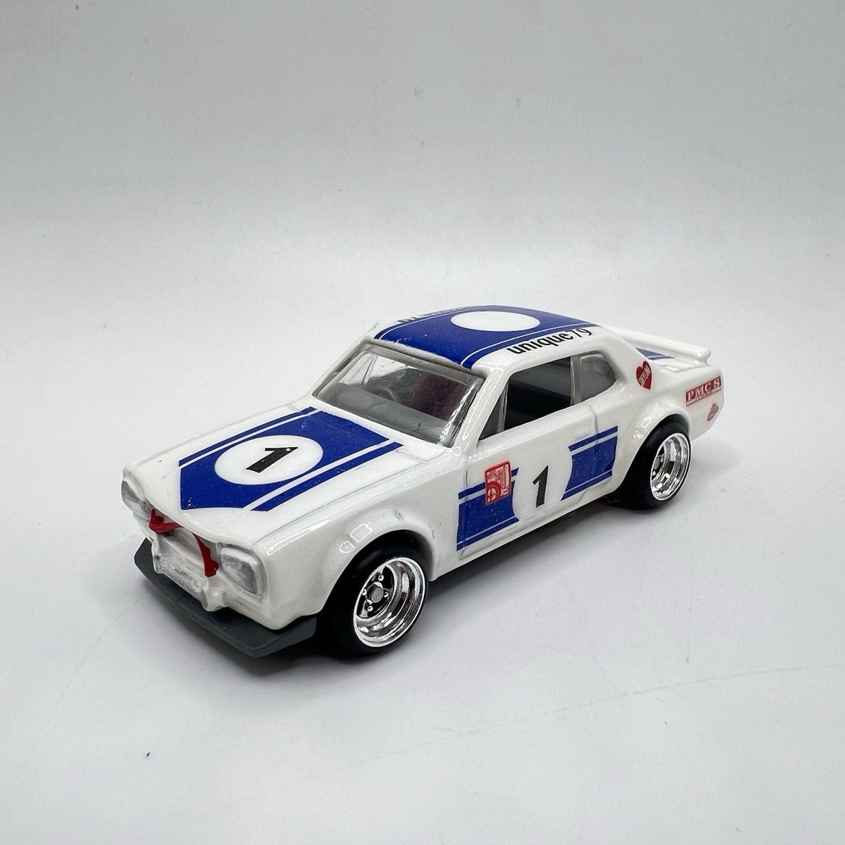 Hot Wheels Nissan Skyline H/T 2000 GT-X. Modified Custom