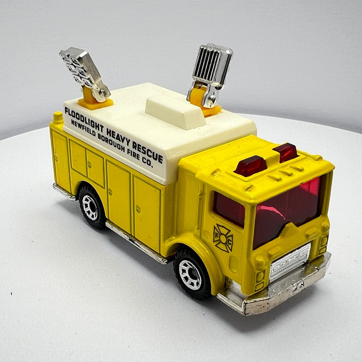 Matchbox Mack Auxiliary Power Truck Yellow Newfield Fire LOOSE
