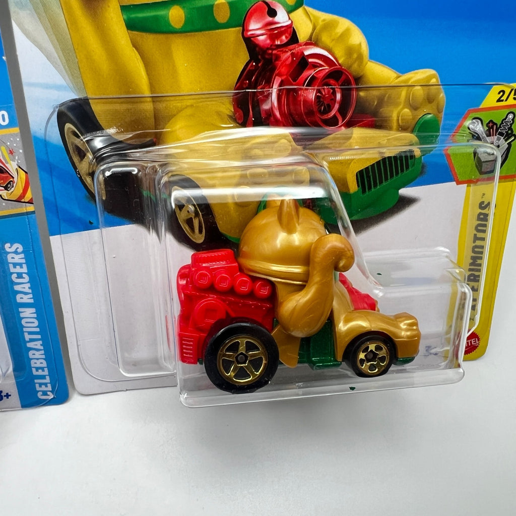 Hot Wheels Feline Lucky Lot of 2 White 234/250 Gold 92/250 Maneki-Neko