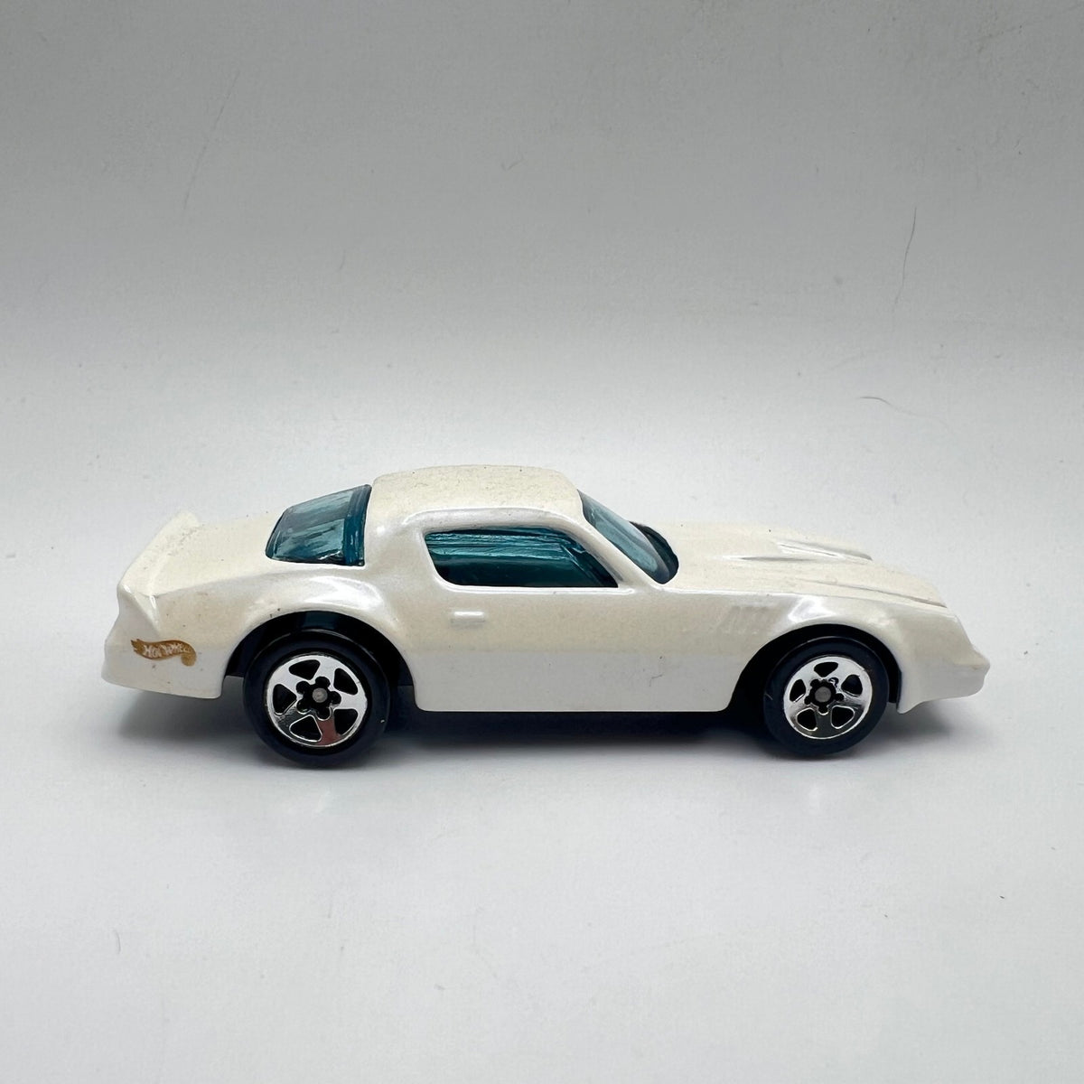 Hot Wheels '80 Camaro Z28 Pearl White LOOSE 1/64