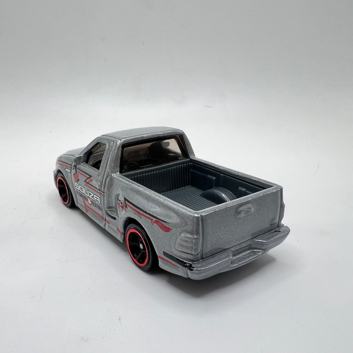 Hot Wheels Ford F-150 SVT Lightning Gray Souza Plumbing LOOSE 1/64