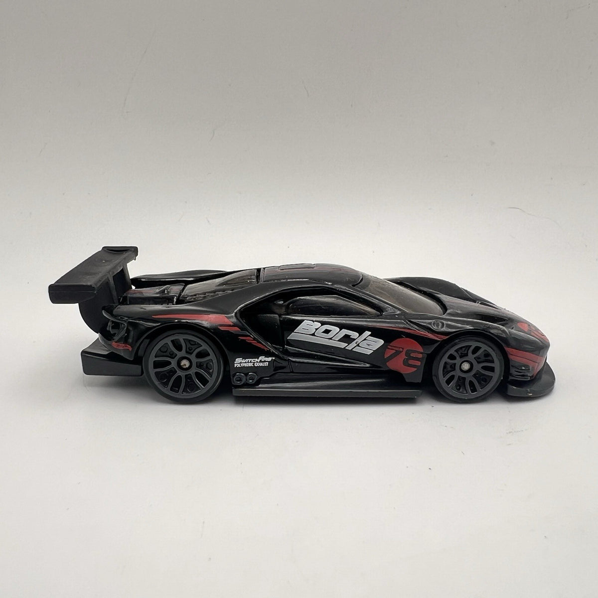 2016 16 Ford GT Race Collectible 1/64 Scale Diecast Diorama Model