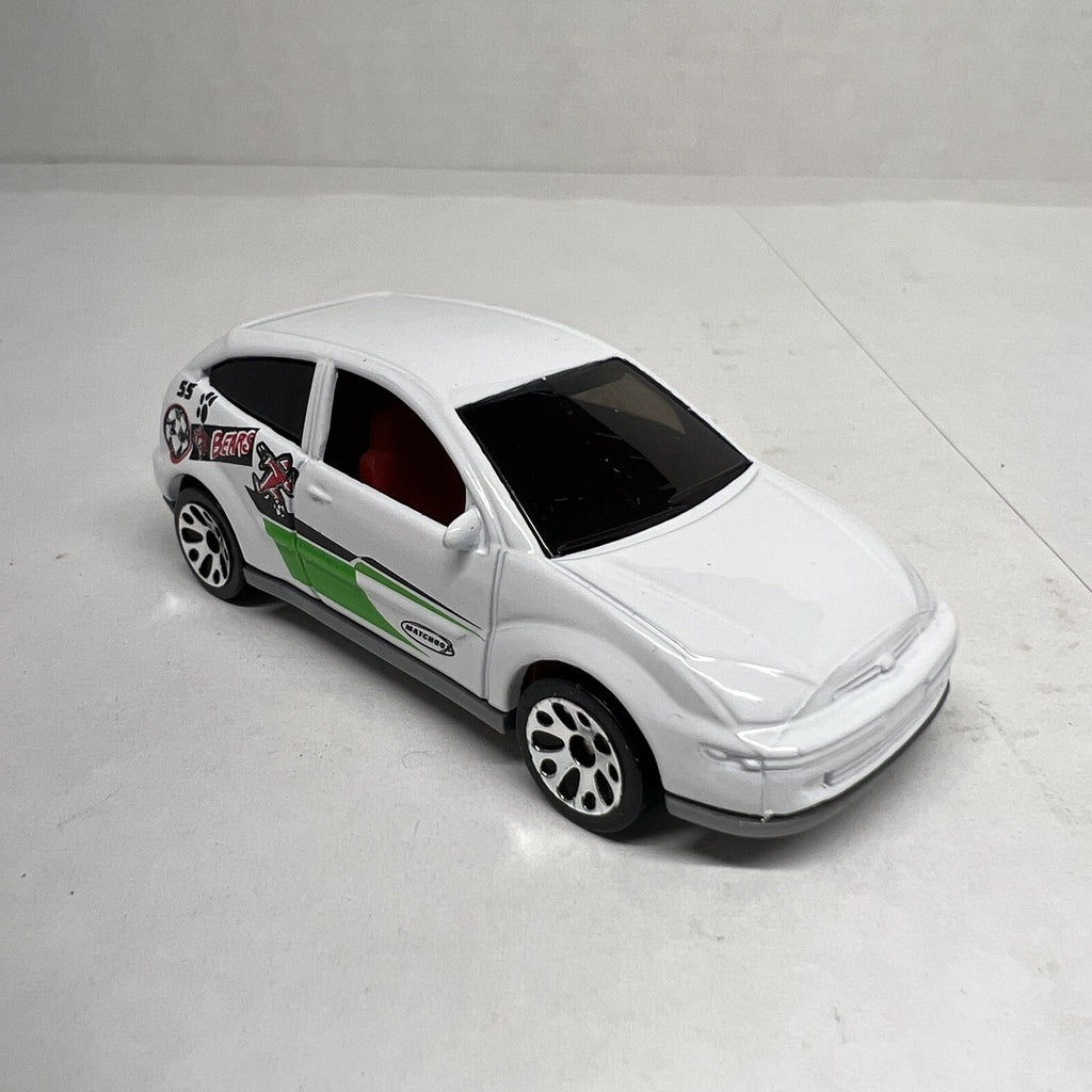 MATCHBOX White FORD FOCUS 2DOOR CAR Bears Scoccer#55 - SCALE 1/57 -1999