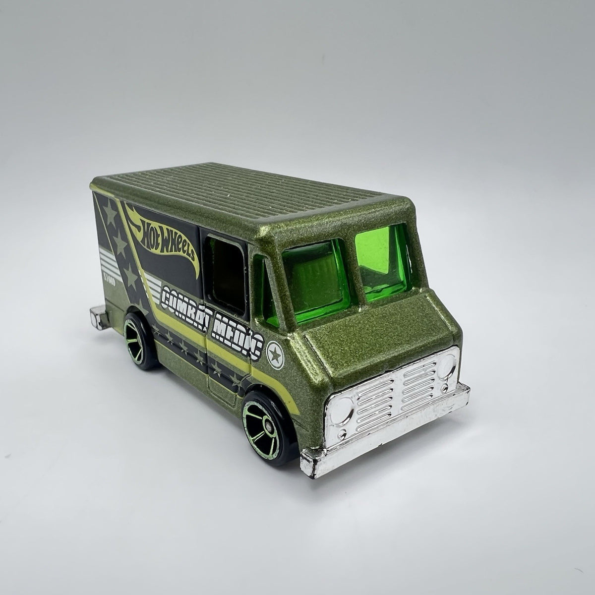 Hot Wheels Grumman Olson HW City Combat Medic Rescue Van Green 2012 Mint - LOOSE