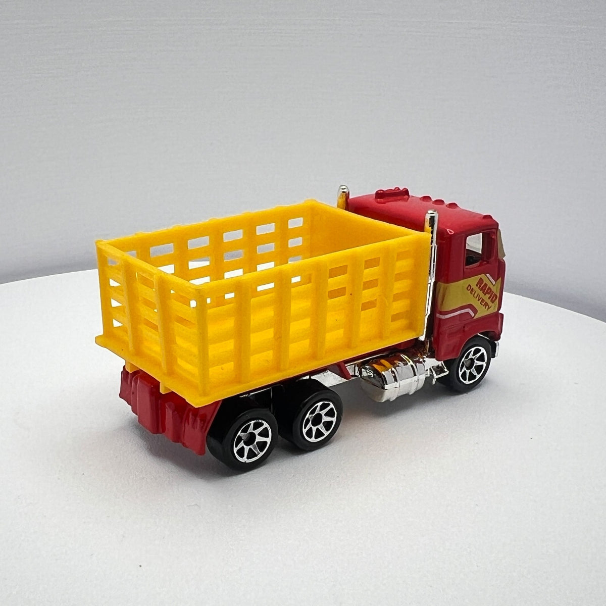 Hot Wheels Stake Bed Truck Red Yellow Rapid Delivery LOOSE 1/64