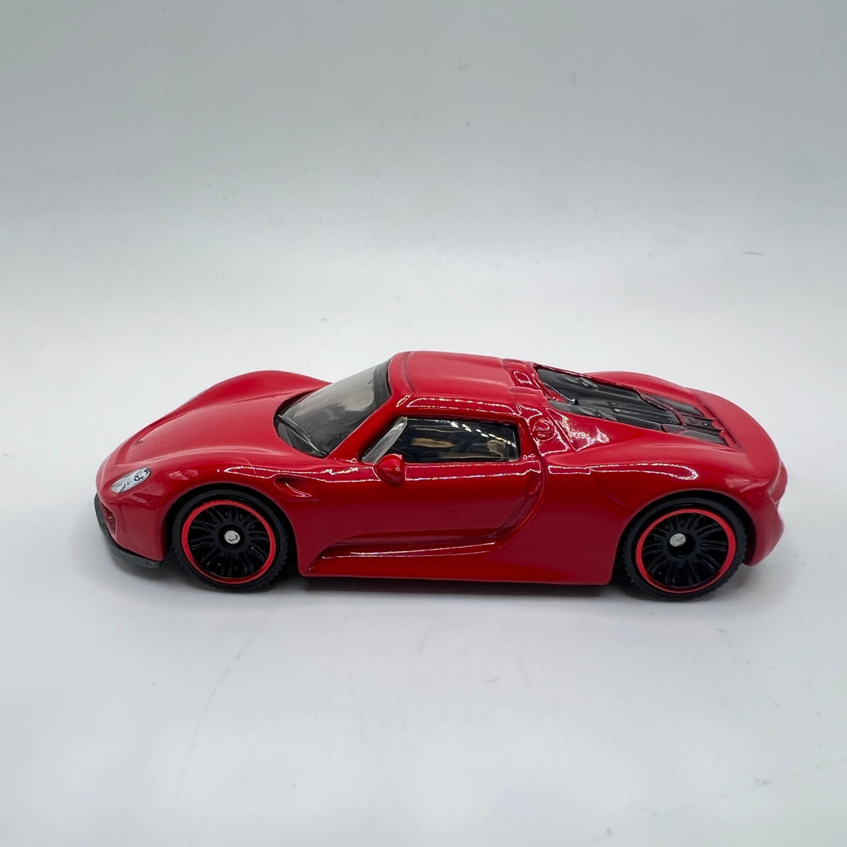 Matchbox Porsche 918 Spyder Red LOOSE 1/64