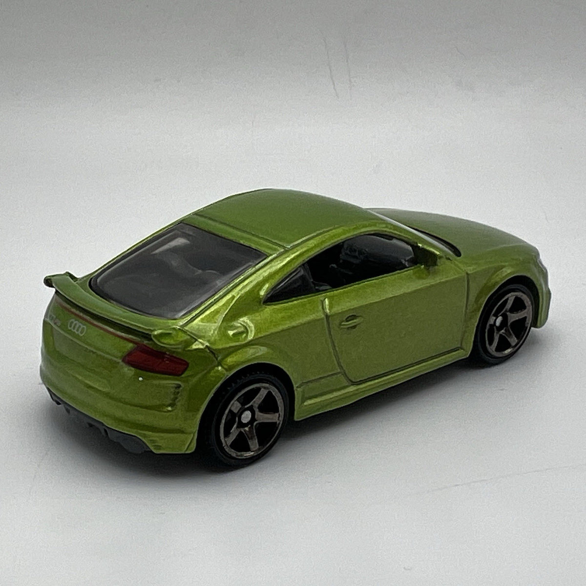 2019 19 Audi TT RS Coupe Coupé Collectible 1/64 Scale Diecast Diorama Model